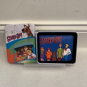 Scooby-Doo buckle down bi fold wallet in collectible tin